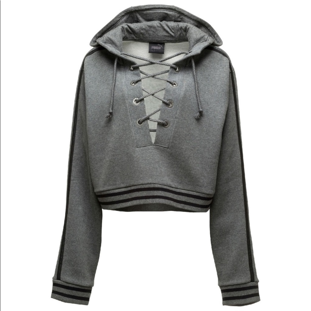 Fenty by Rihanna, cropped sweater in grey.